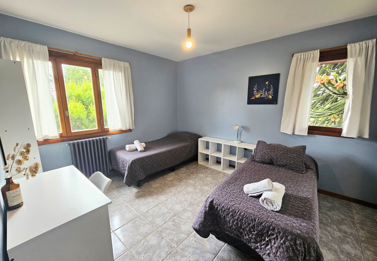 Casa em San Carlos de Bariloche - Jardin Botanico 6 rooms + 4 bathdroom