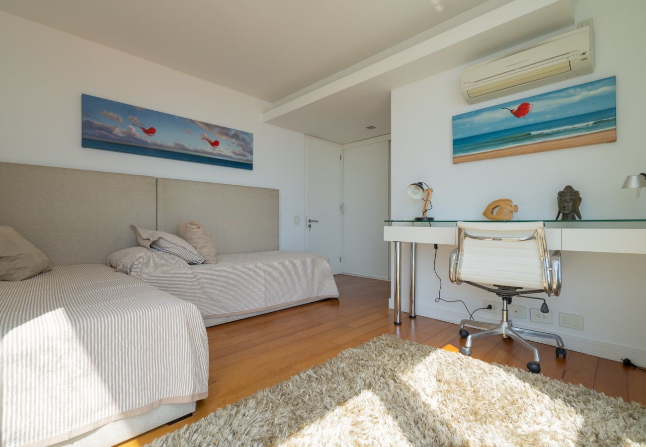 Apartamento em Mar Del Plata - Vistas de Playa Grande | Hola Sur
