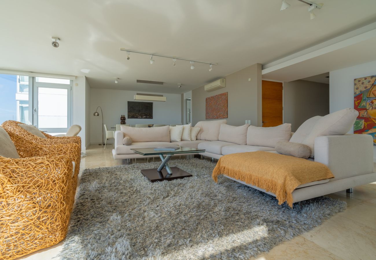 Apartamento em Mar Del Plata - Vistas de Playa Grande | Hola Sur