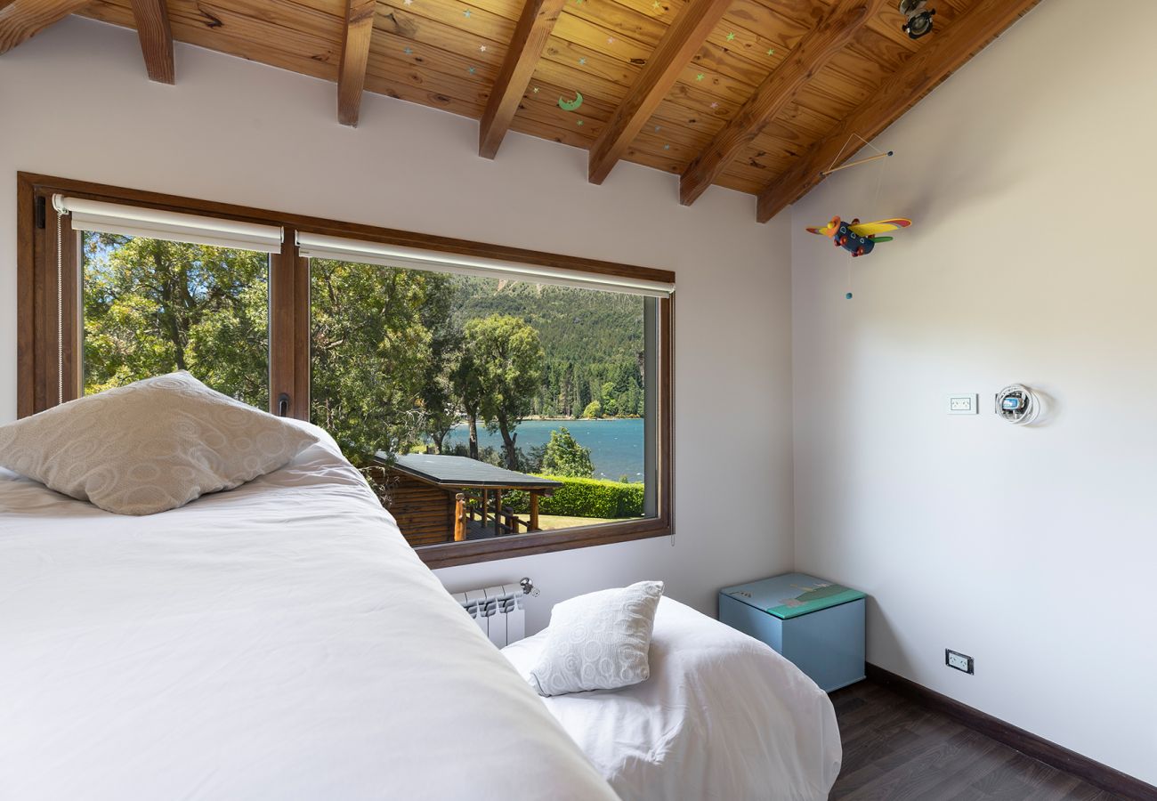 Casa em San Carlos de Bariloche - Casa con costa en Lago gutierrez en Bariloche