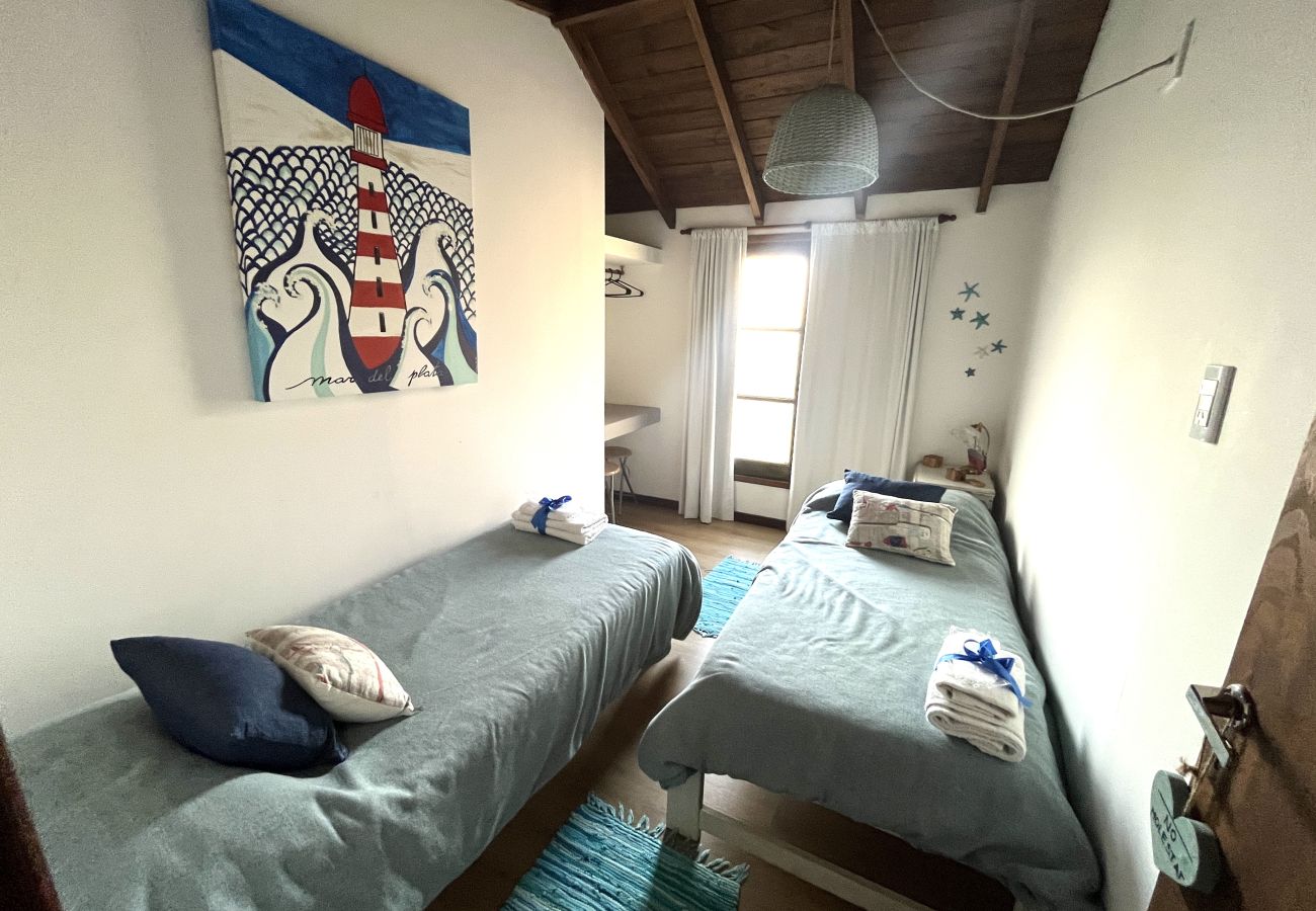 Casa em Mar Del Plata - Los Alamos | Casa Jazmín | Hola Sur