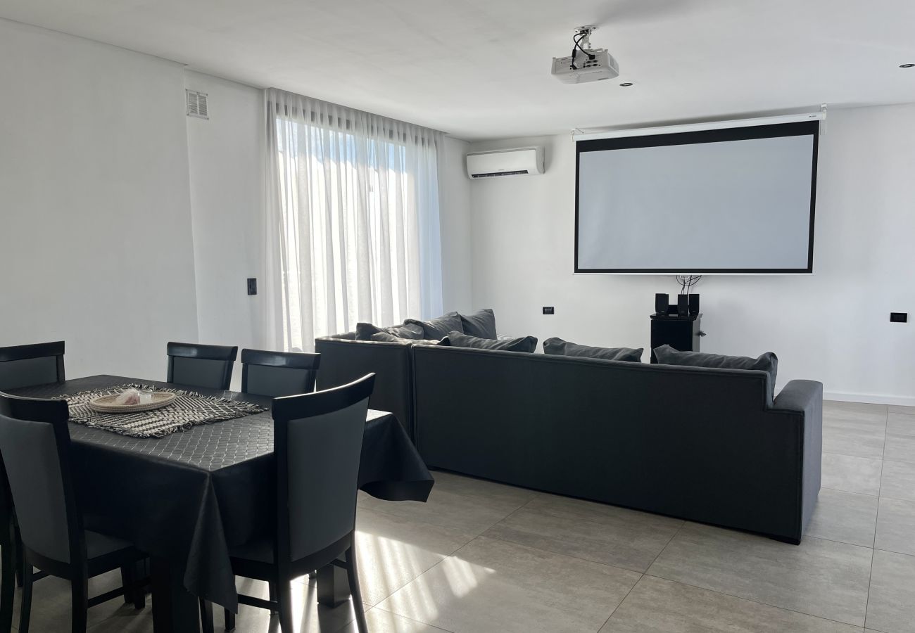 Casa em Mar Del Plata - Arenas House | Casa Romi | Hola Sur