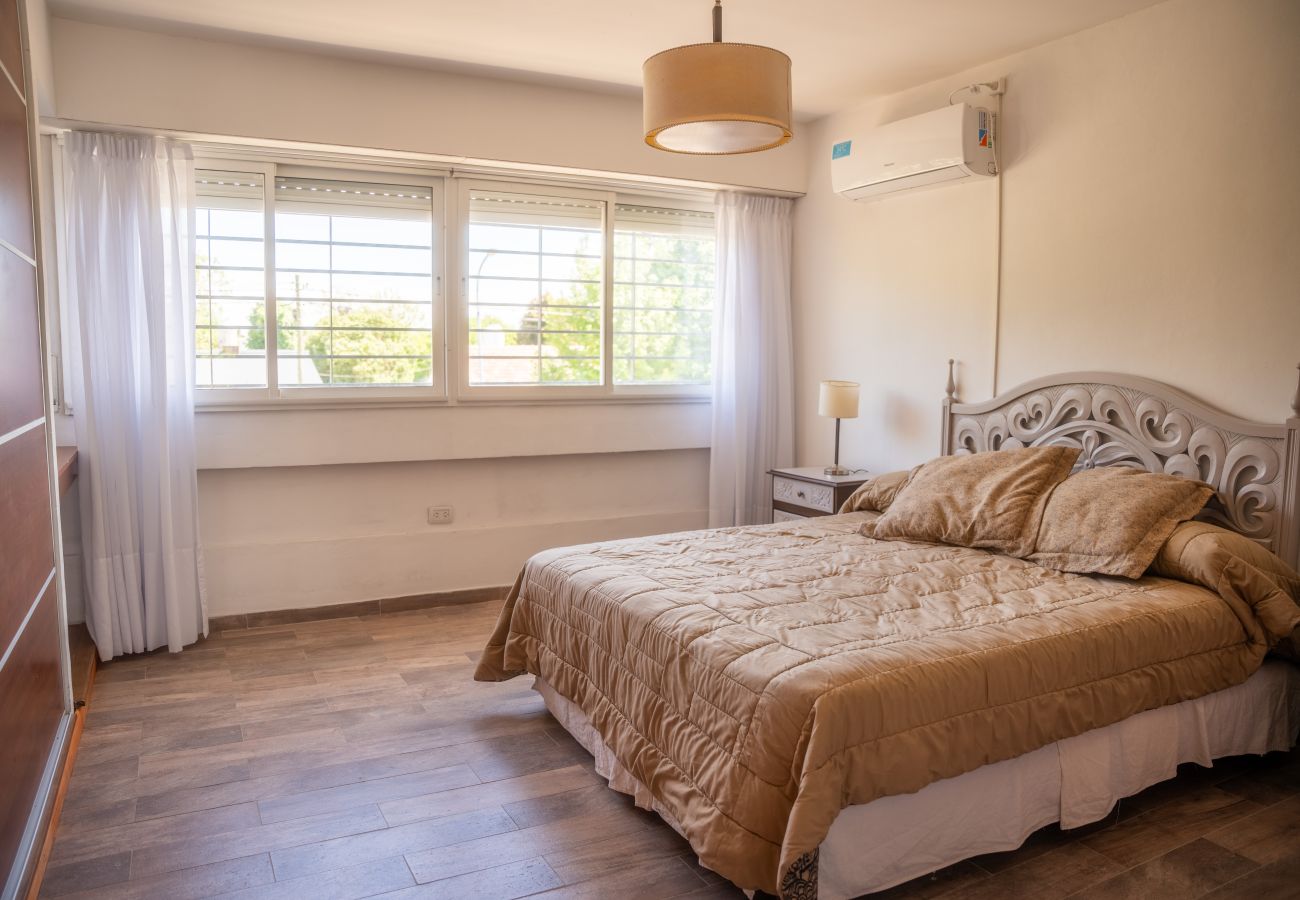 Casa em Mar Del Plata - Escape en Mogotes | Casa Francisco | Hola Sur
