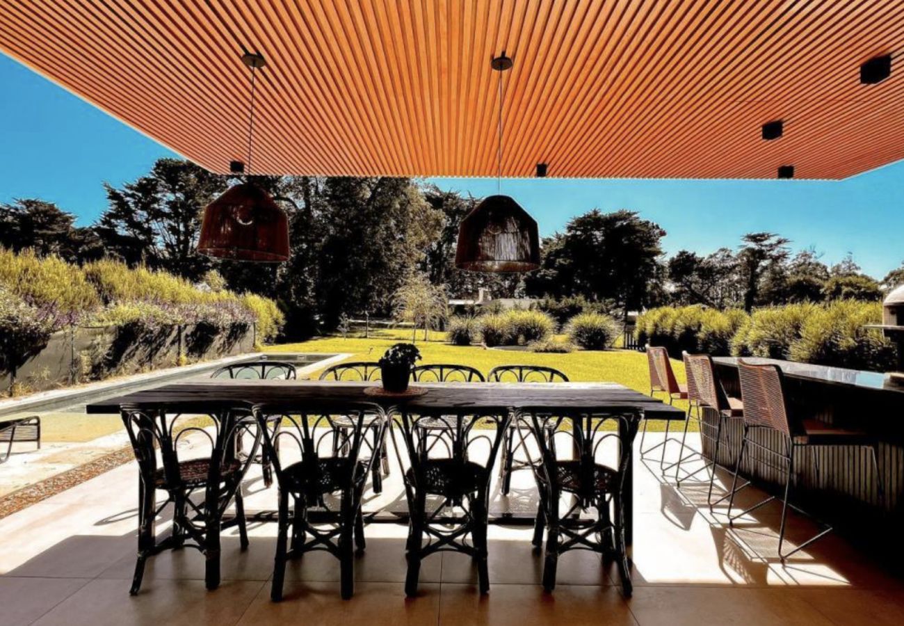 Casa em Chapadmalal - San Benito Retreat | Casa Felipe | Hola Sur