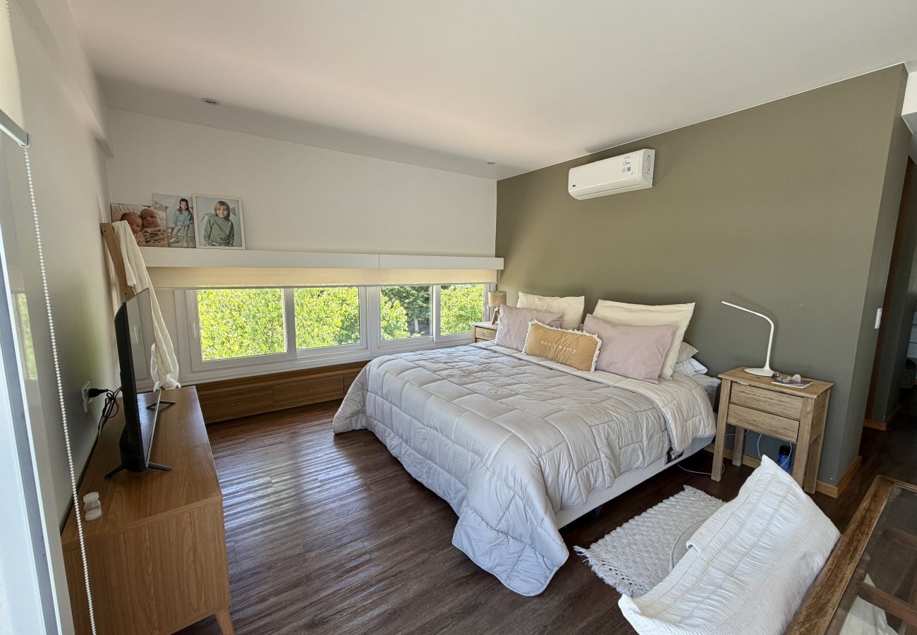 Casa em Mar Del Plata - Casa con Pileta en Arenas del Sur | Casa Belen | H