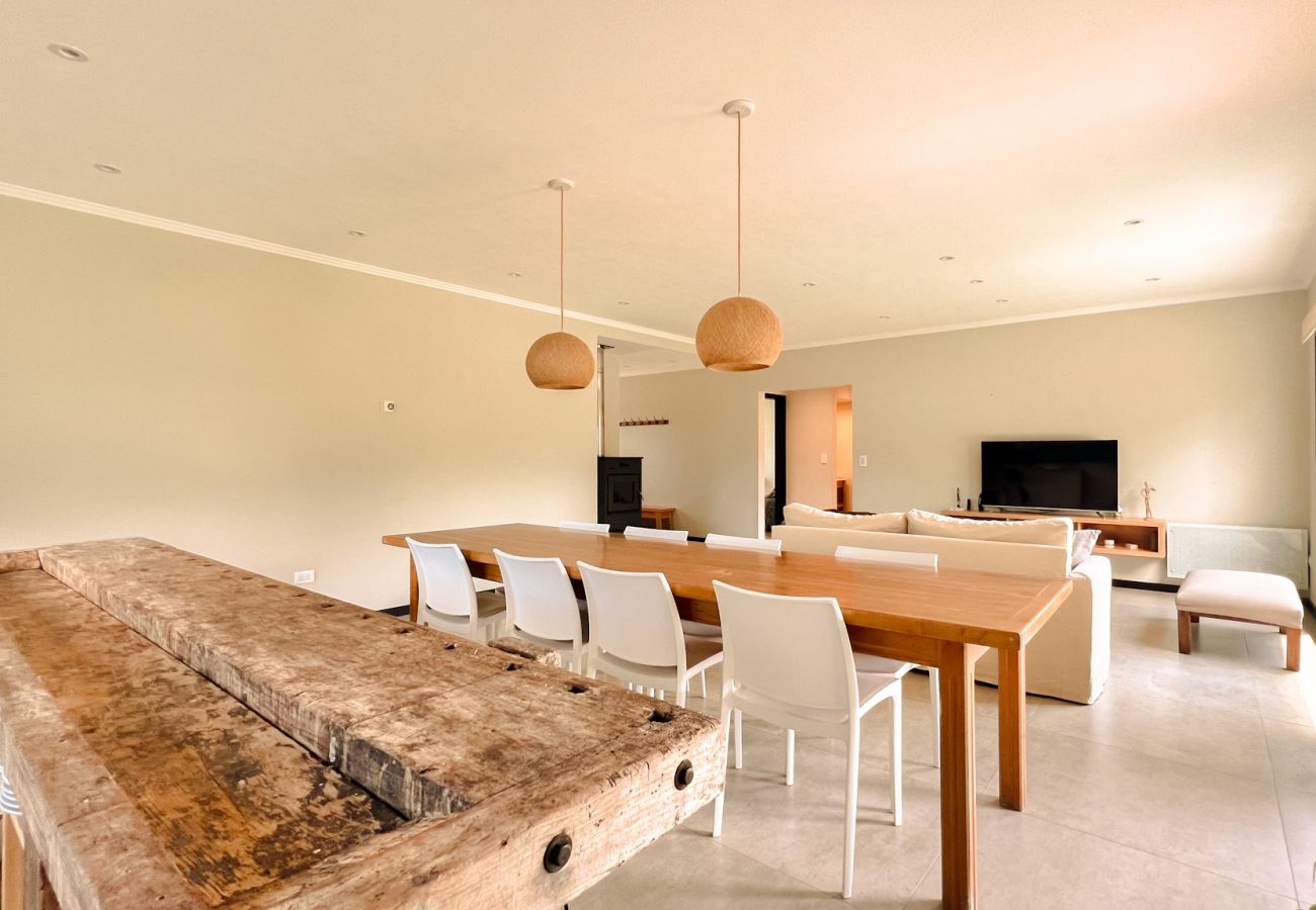 Casa em Chapadmalal - Naturaleza y confort | Casa Santi 212 | Hola Sur