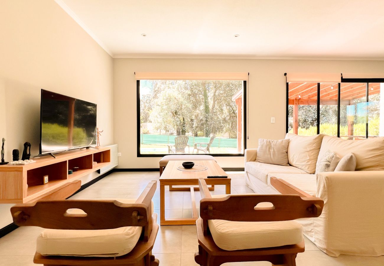 Casa em Chapadmalal - Naturaleza y confort | Casa Santi 212 | Hola Sur