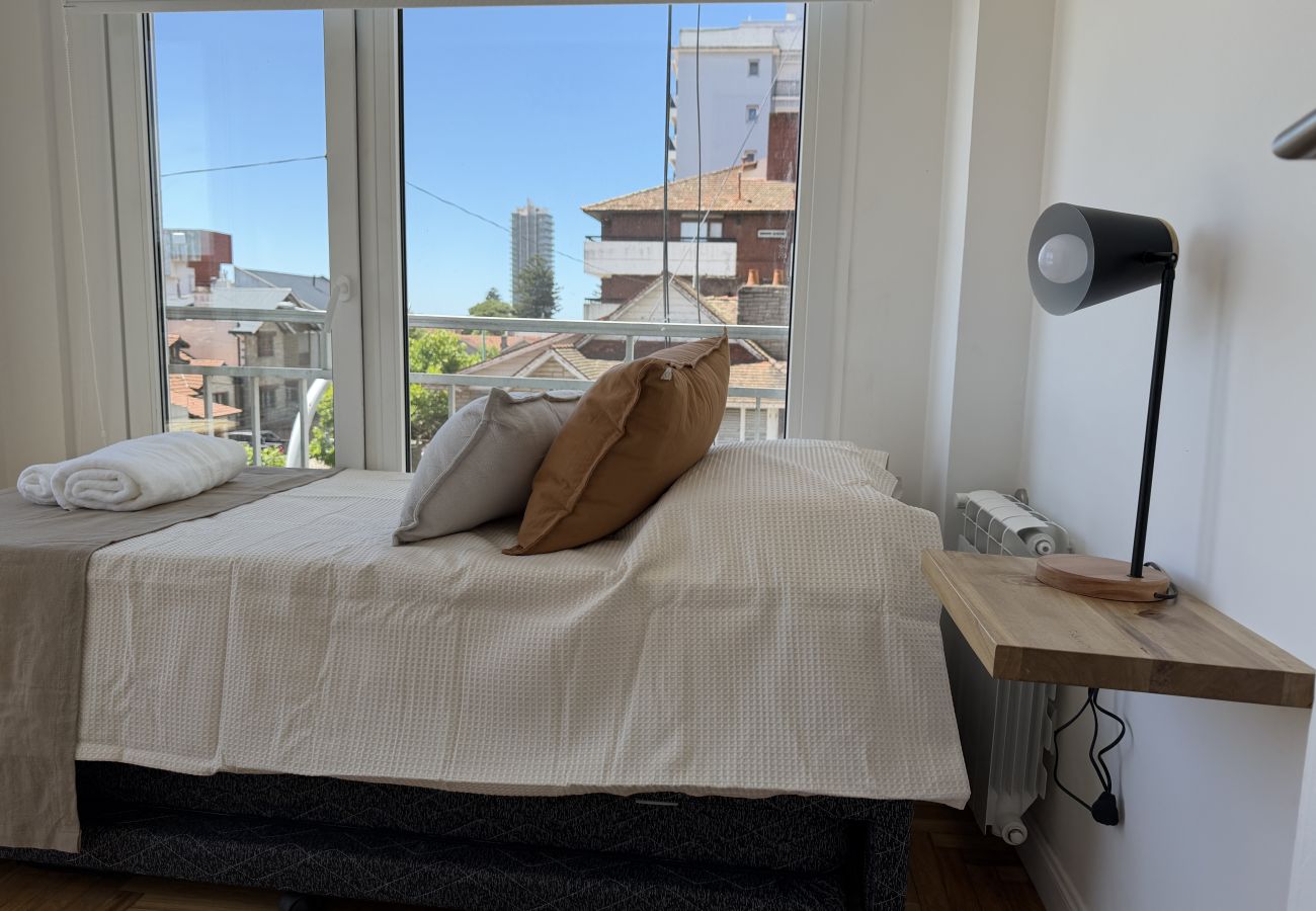Apartamento em Mar Del Plata - Moderno y a pasos del mar | Depto Ana Maria | Hola