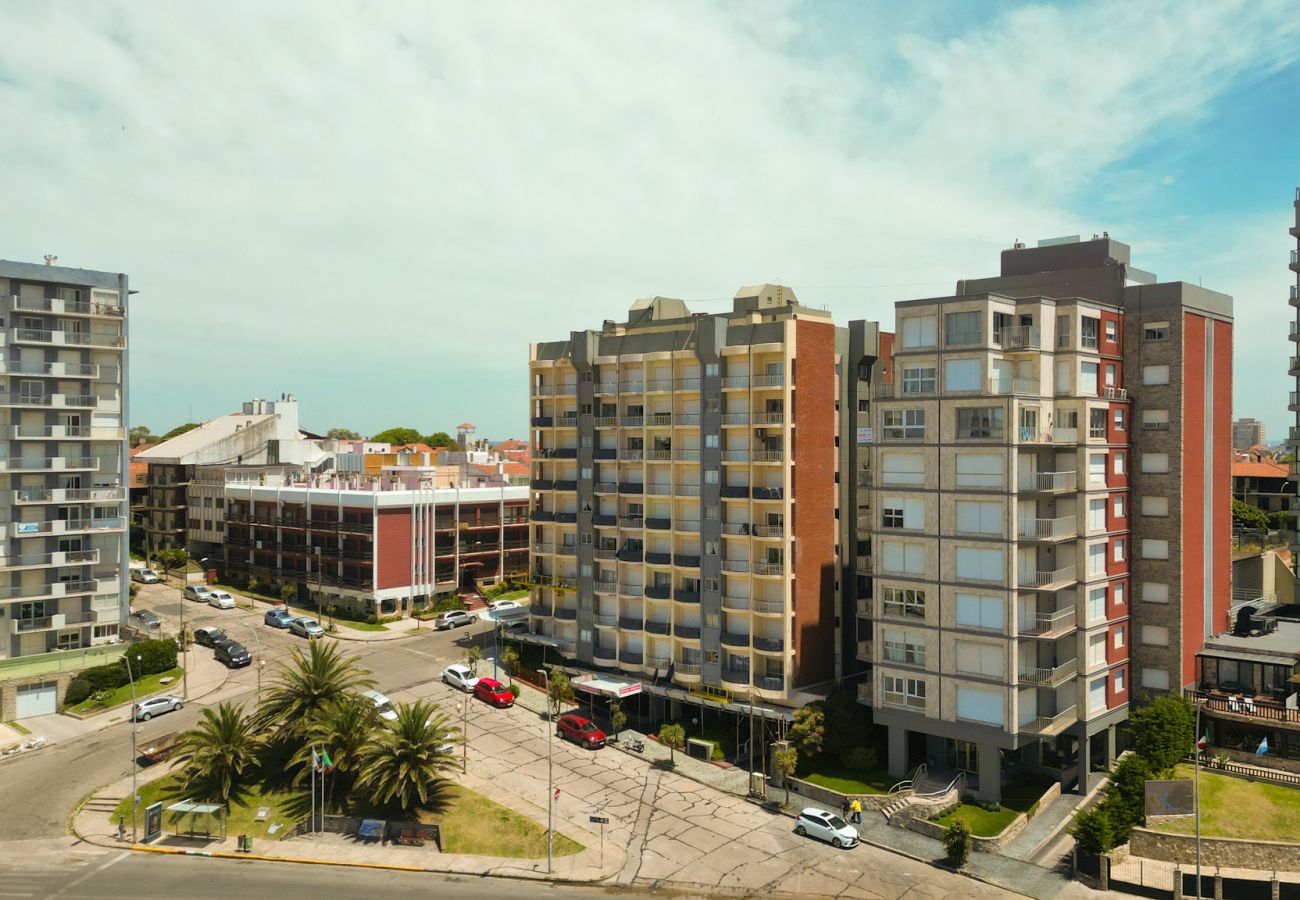 Apartamento em Mar Del Plata - Maral 44 7D | Depto Gustavo | Hola Sur