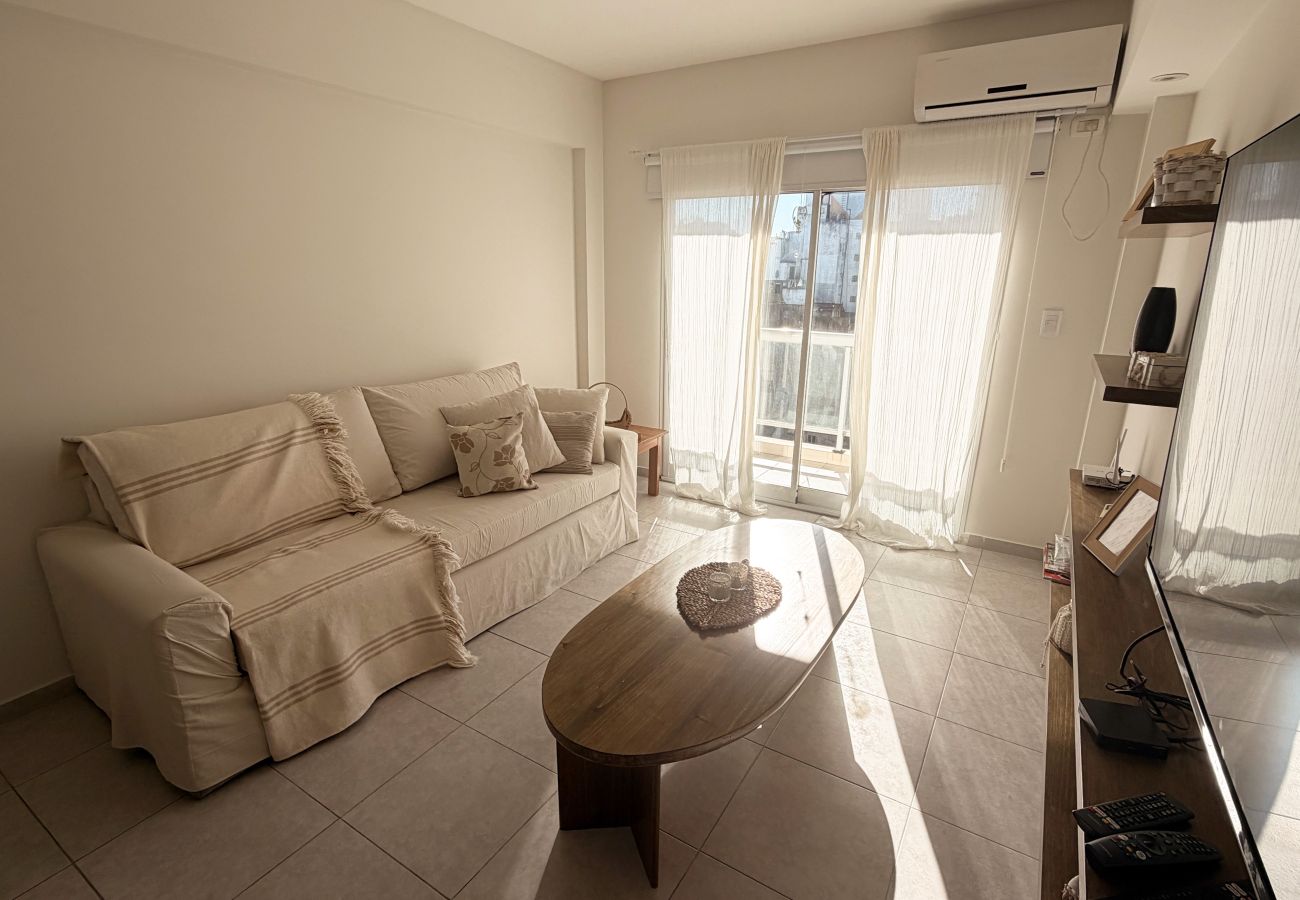 Apartamento em Mar Del Plata - Moderno a pasos del Aldrey | Depto Lili | Hola Sur