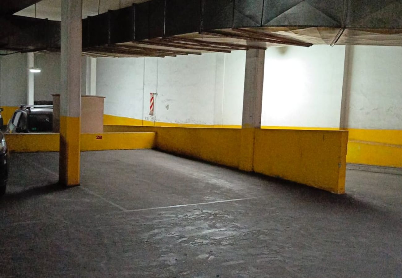 Garagem/parque de estacionamento em Mar Del Plata - Cochera cubierta Zona Centro - Edificio Coliqueo