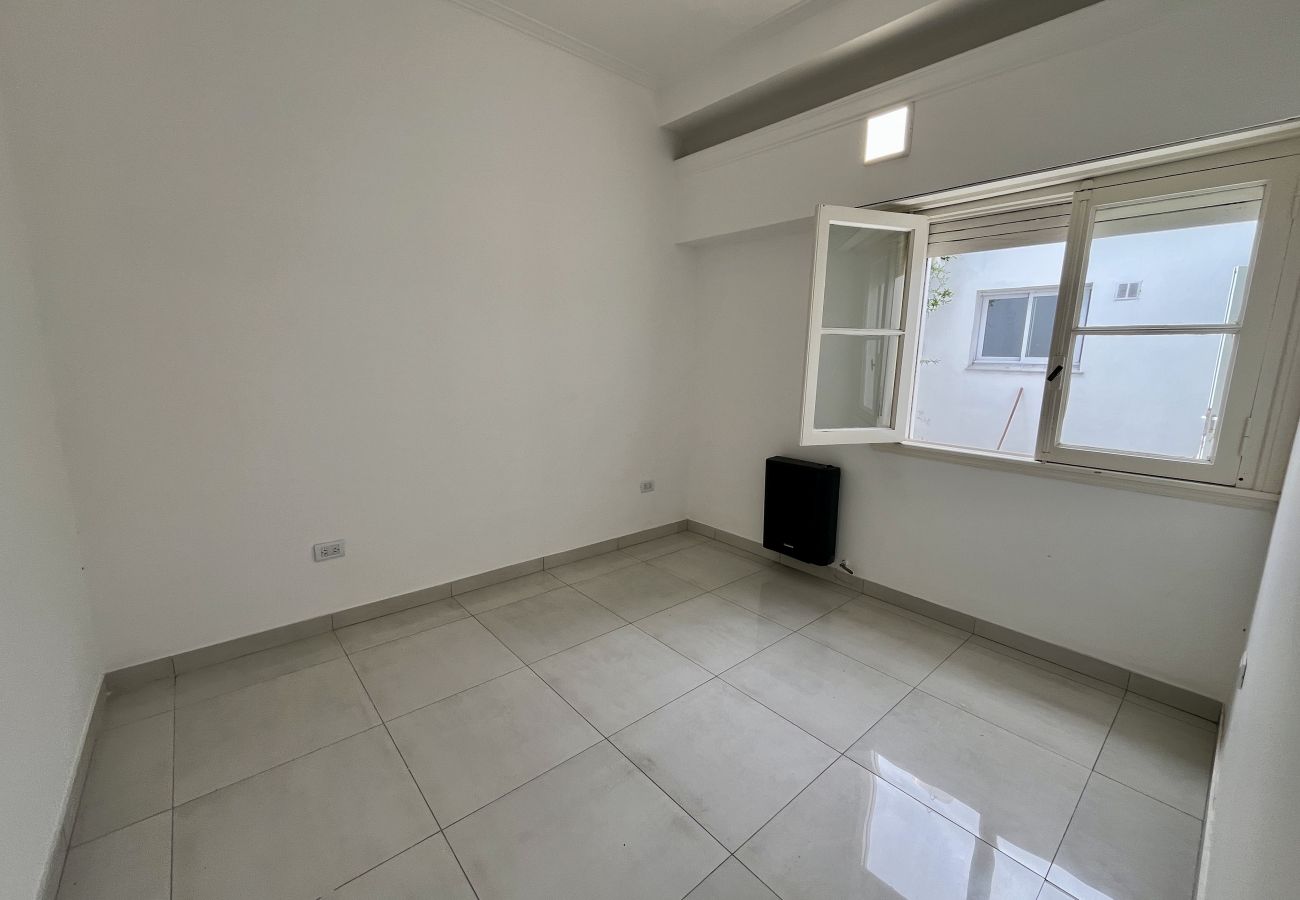 Chalet em Mar Del Plata - Chalet 4 Ambientes + 2 Departamentos en Block, Bar