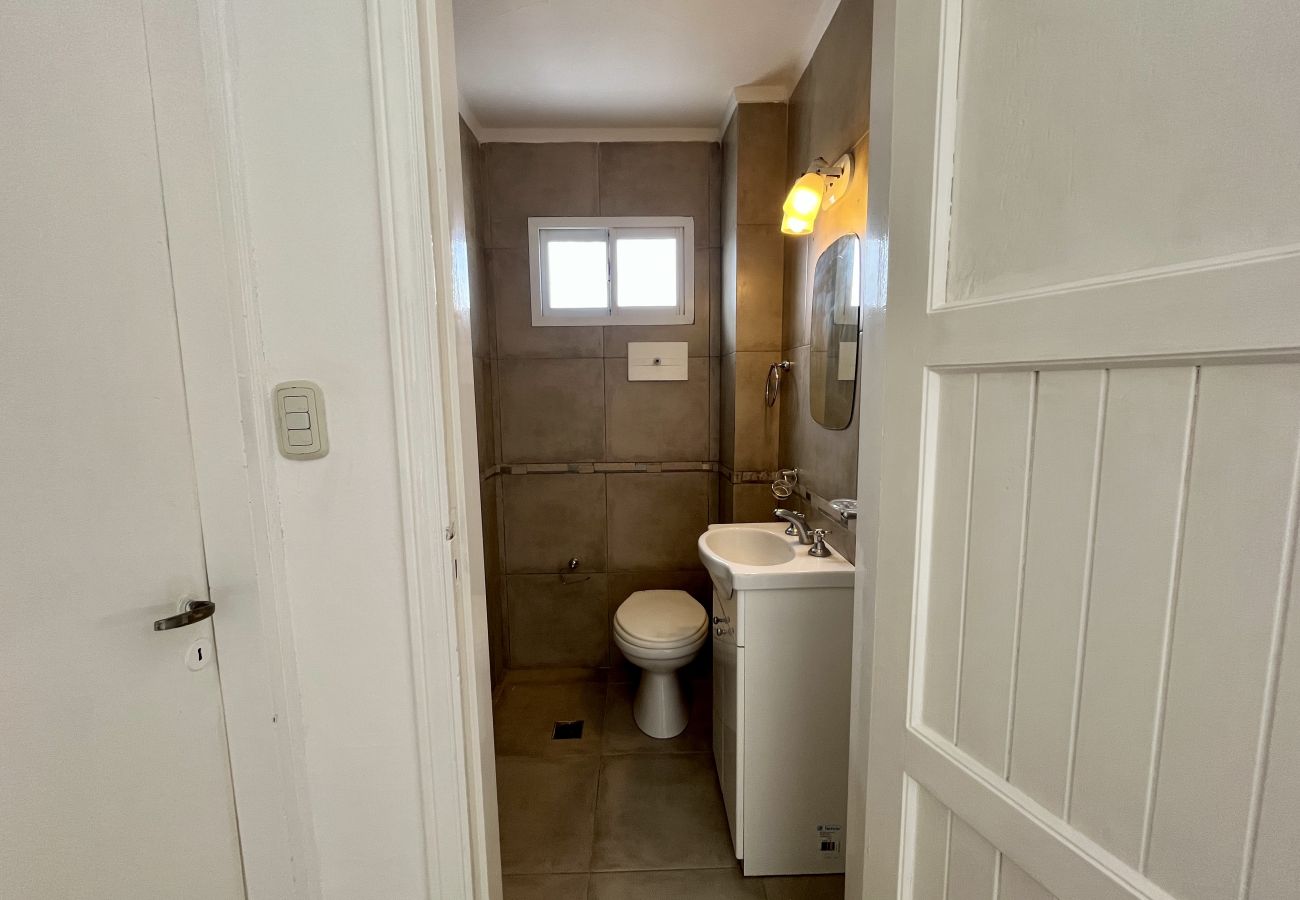 Chalet em Mar Del Plata - Chalet 4 Ambientes + 2 Departamentos en Block, Bar