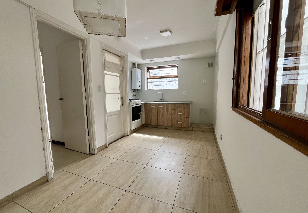 Chalet em Mar Del Plata - Chalet 4 Ambientes + 2 Departamentos en Block, Bar