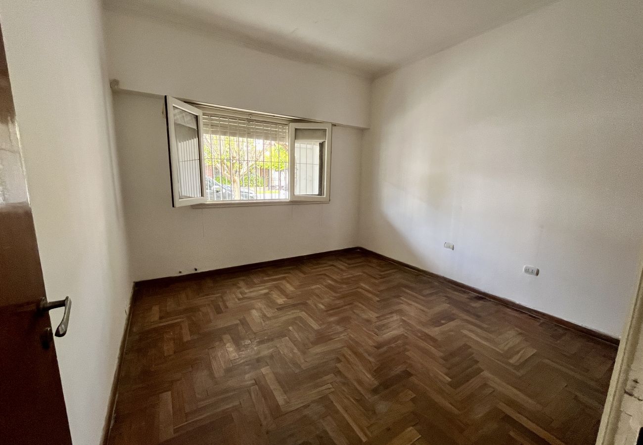 Chalet em Mar Del Plata - Chalet 4 Ambientes + 2 Departamentos en Block, Bar