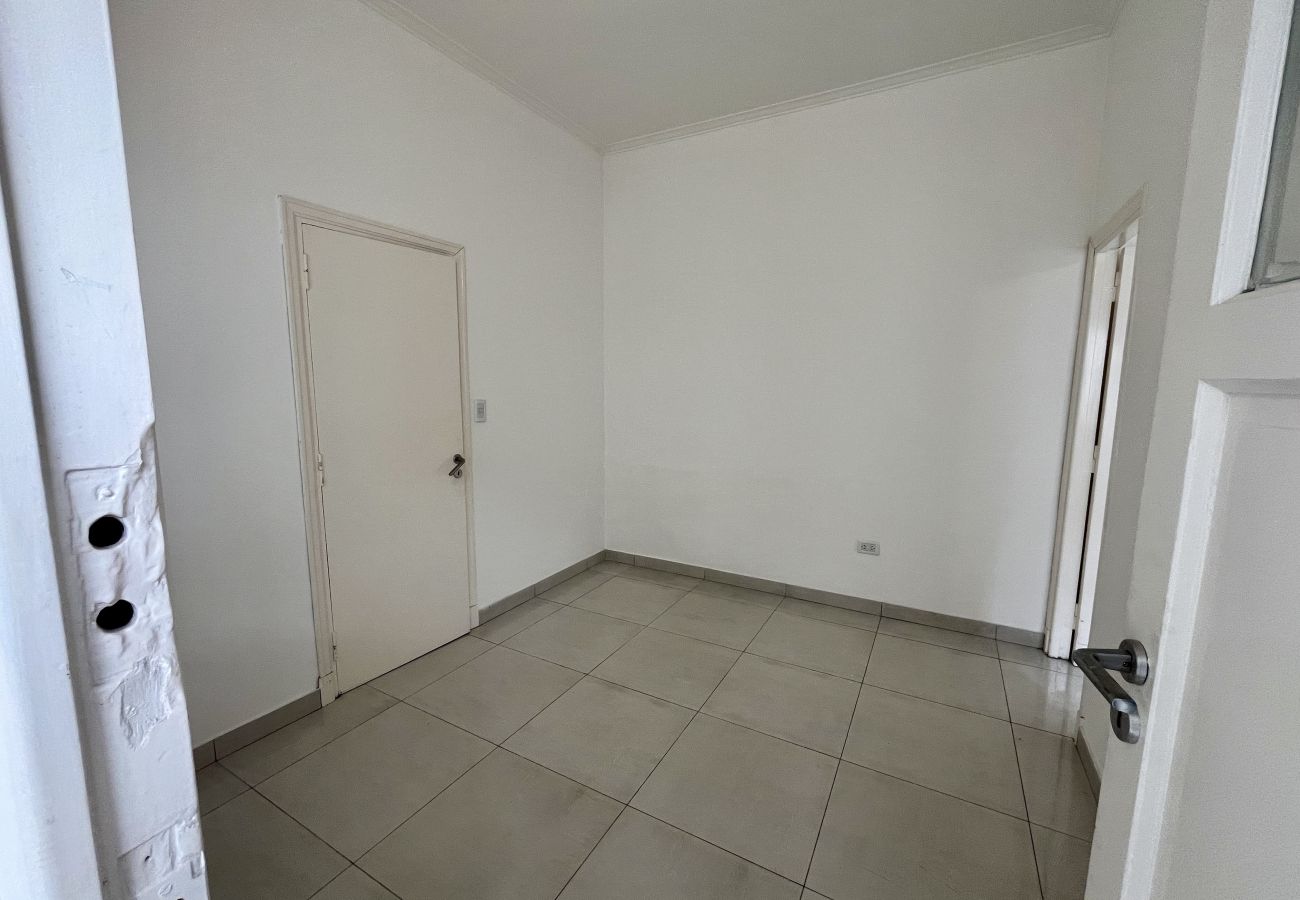 Chalet em Mar Del Plata - Chalet 4 Ambientes + 2 Departamentos en Block, Bar