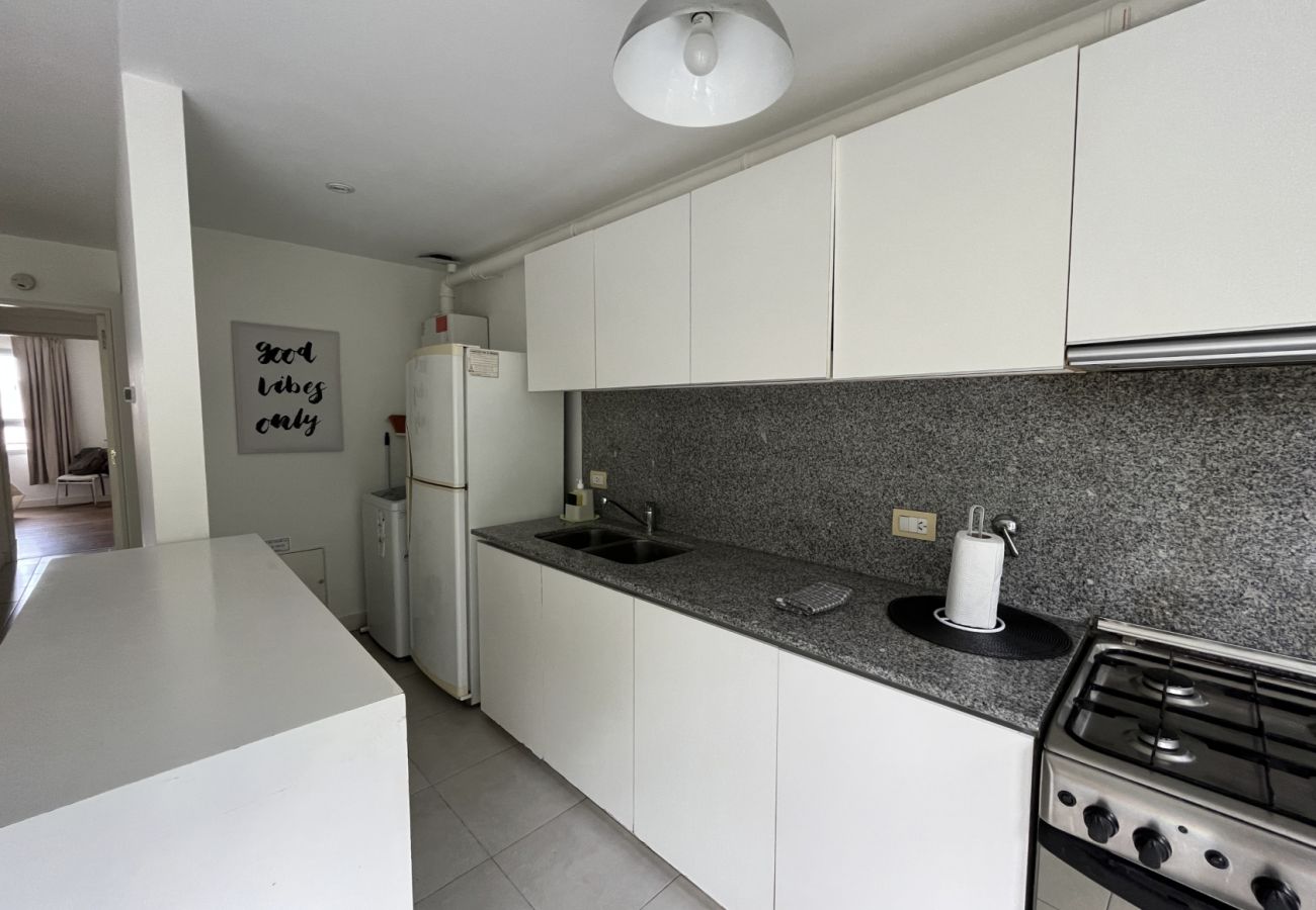Apartment in Mar Del Plata - Plaza Verde - Depto Al