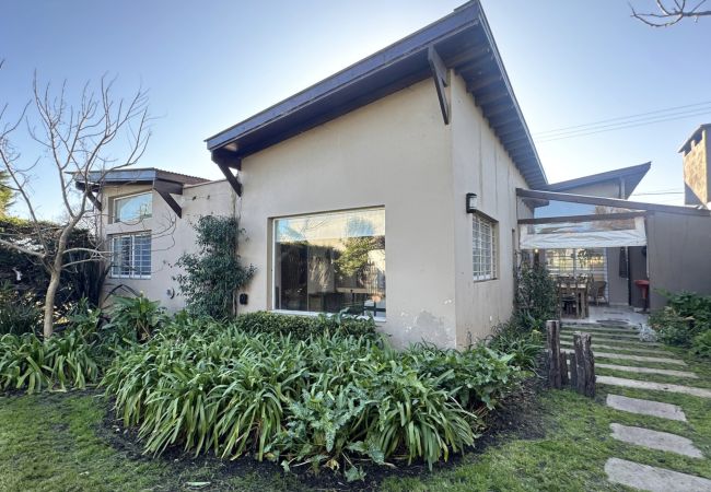 House in Mar Del Plata - Alfar - Casa 4 amb - MARZ/NOV