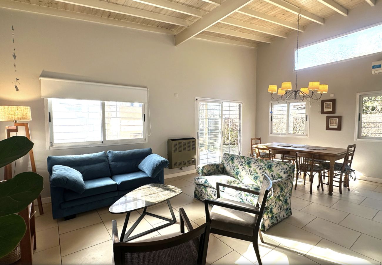 House in Mar Del Plata - Alfar - Casa 4 amb - MARZ/NOV