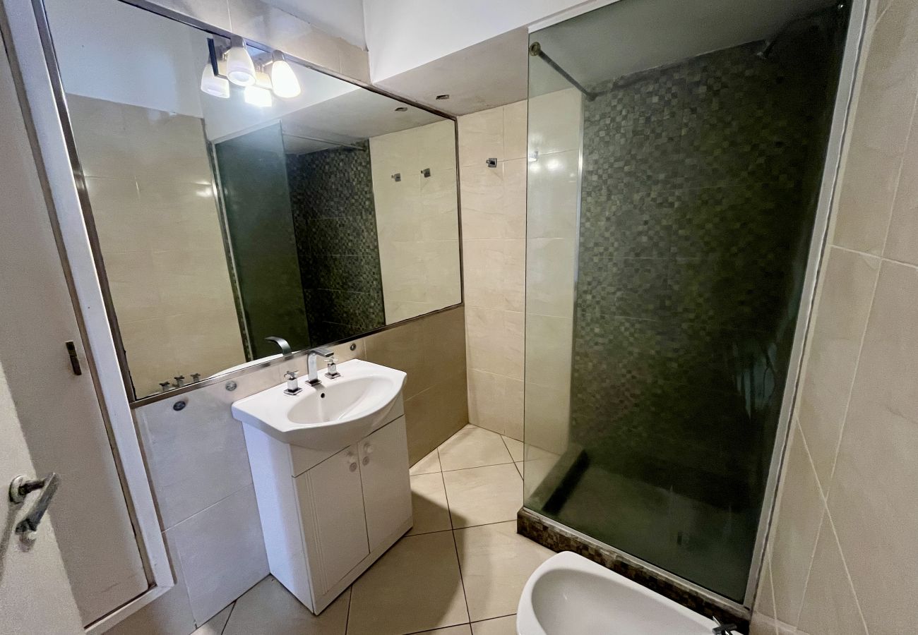 Villa in Mar Del Plata - Chalet 4 Ambientes + 2 Departamentos en Block, Bar