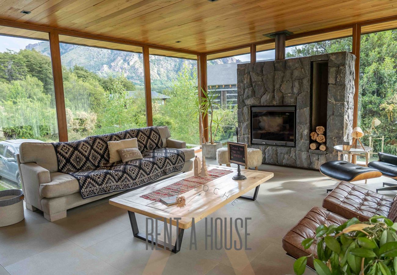 House in San Carlos de Bariloche - 08PAX ARE16 MAVI