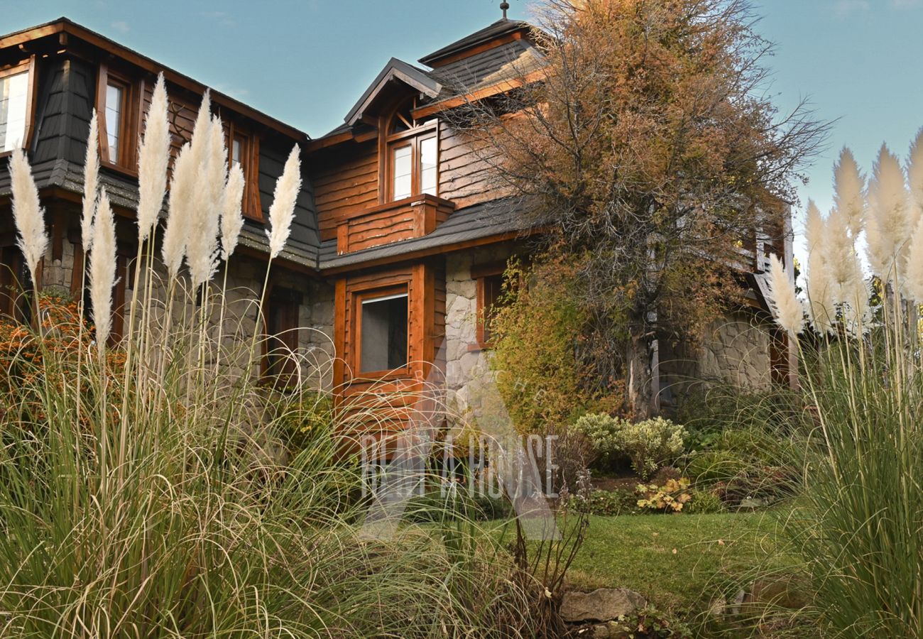 House in San Carlos de Bariloche - 08PAX ARE23 MER