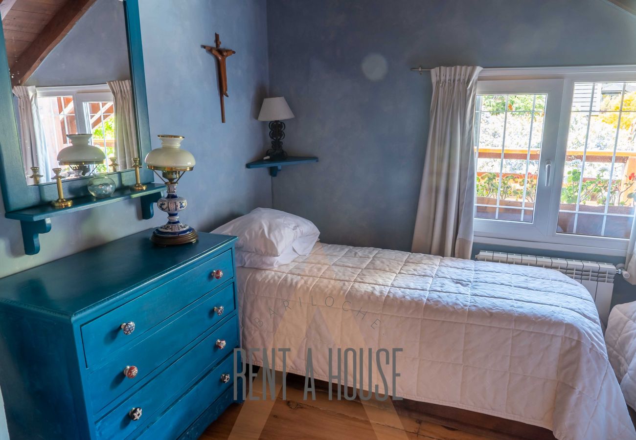 House in San Carlos de Bariloche - 08/9PAX HUAPI05C HH