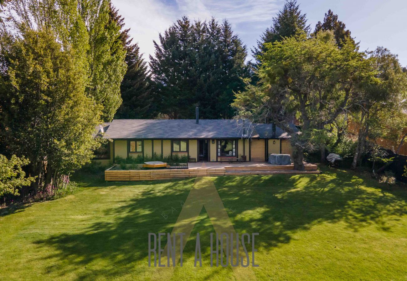 House in San Carlos de Bariloche - 06PAX ARE08 BEGO