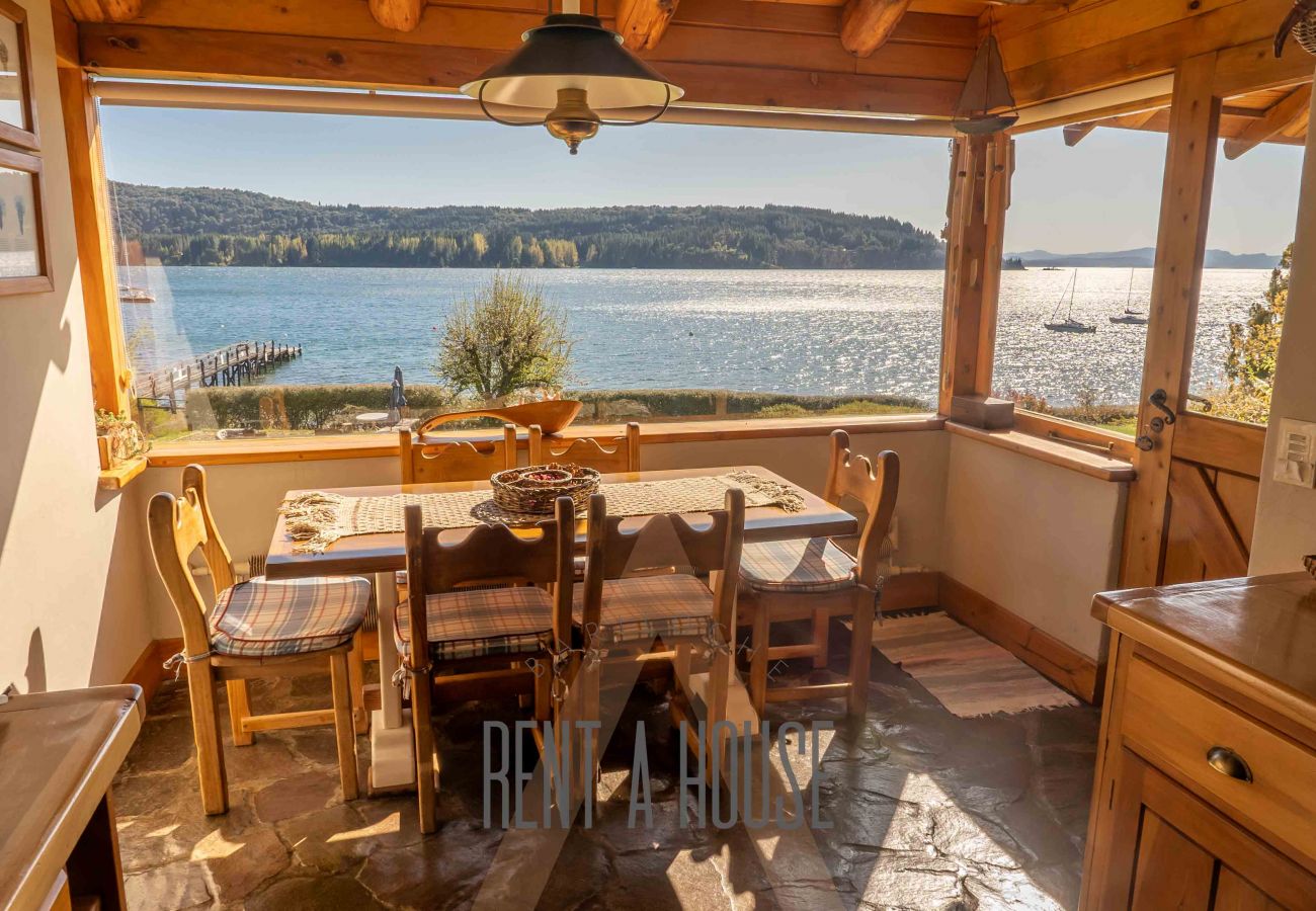 House in San Carlos de Bariloche - 11PAX HUAPI17C ESCG