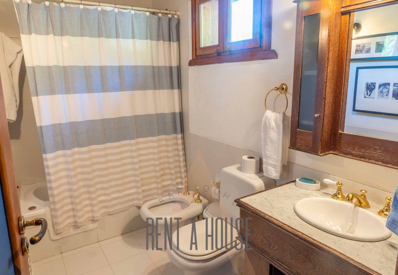 House in San Carlos de Bariloche - 11PAX MORE01C SUSANA