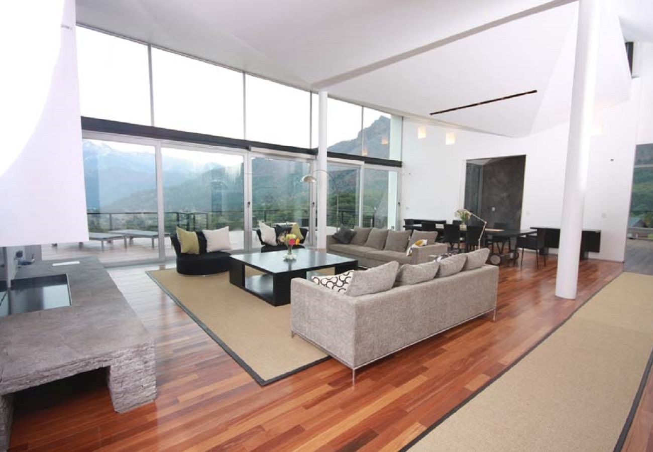 House in San Carlos de Bariloche - 13PAX ARE07 QTC