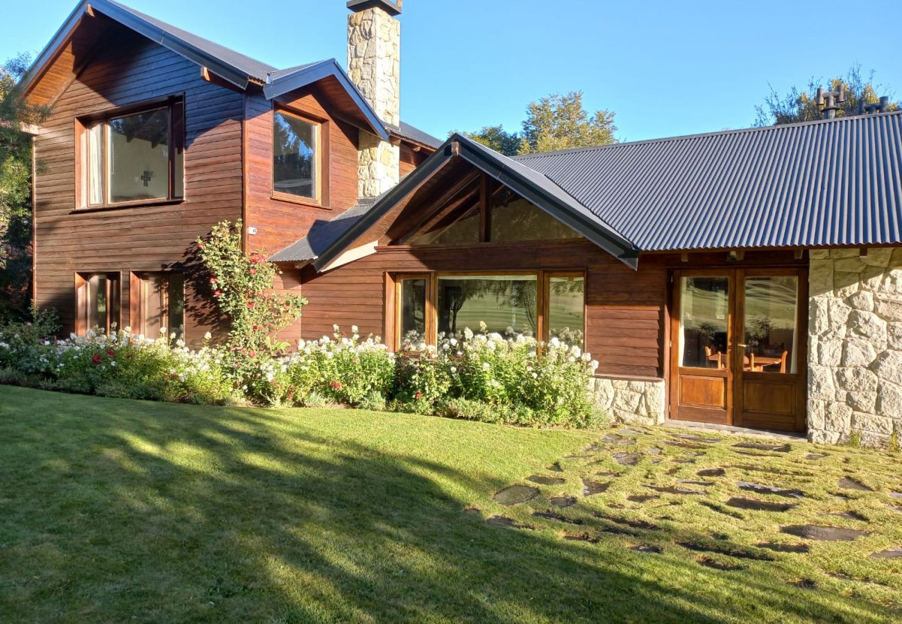 House in San Carlos de Bariloche - 06PAX ARE41 CLARA