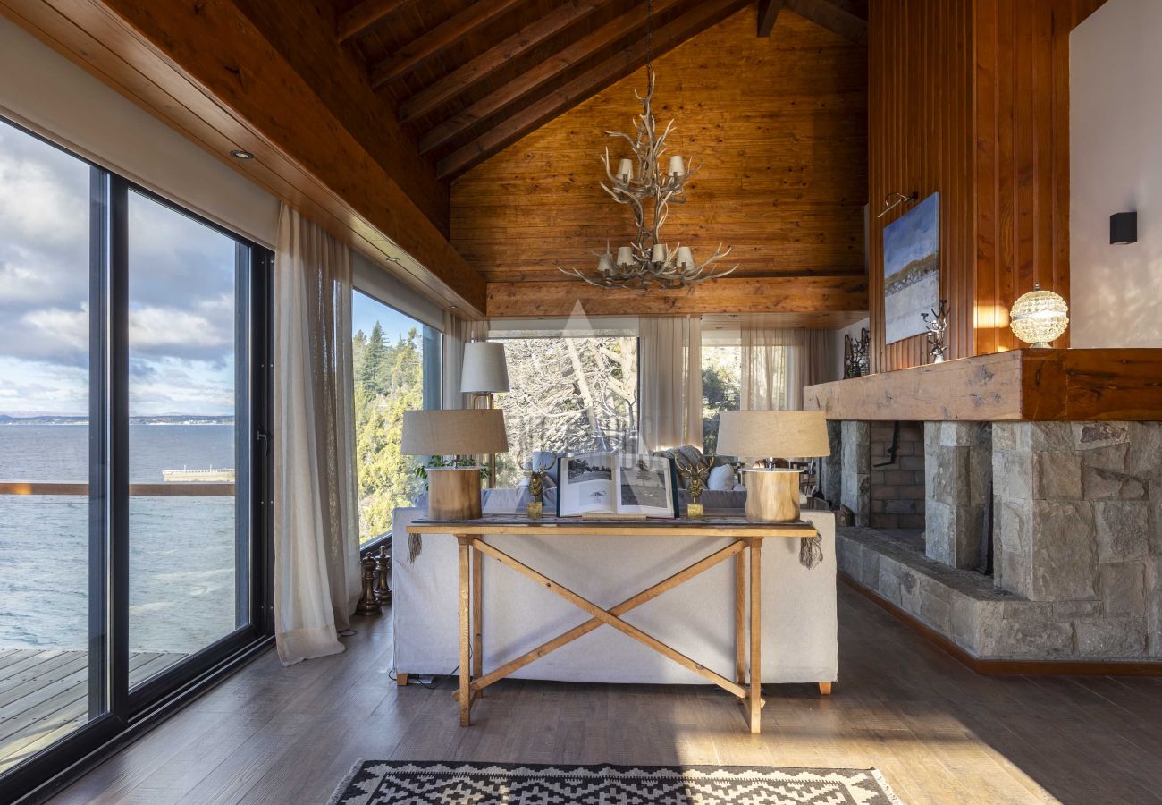 House in San Carlos de Bariloche - 06PAX HUAPI48C NH