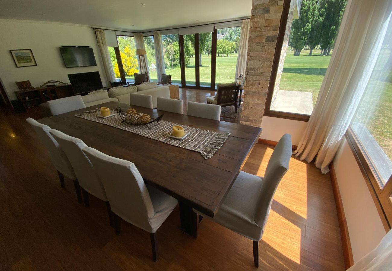 House in San Carlos de Bariloche - 07PAX ARE53 FER
