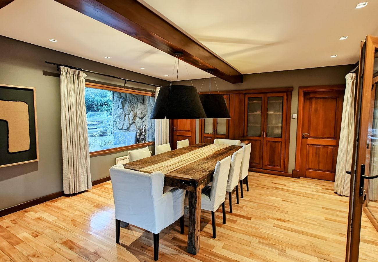 House in San Carlos de Bariloche - 08PAX ARE55 CARO G