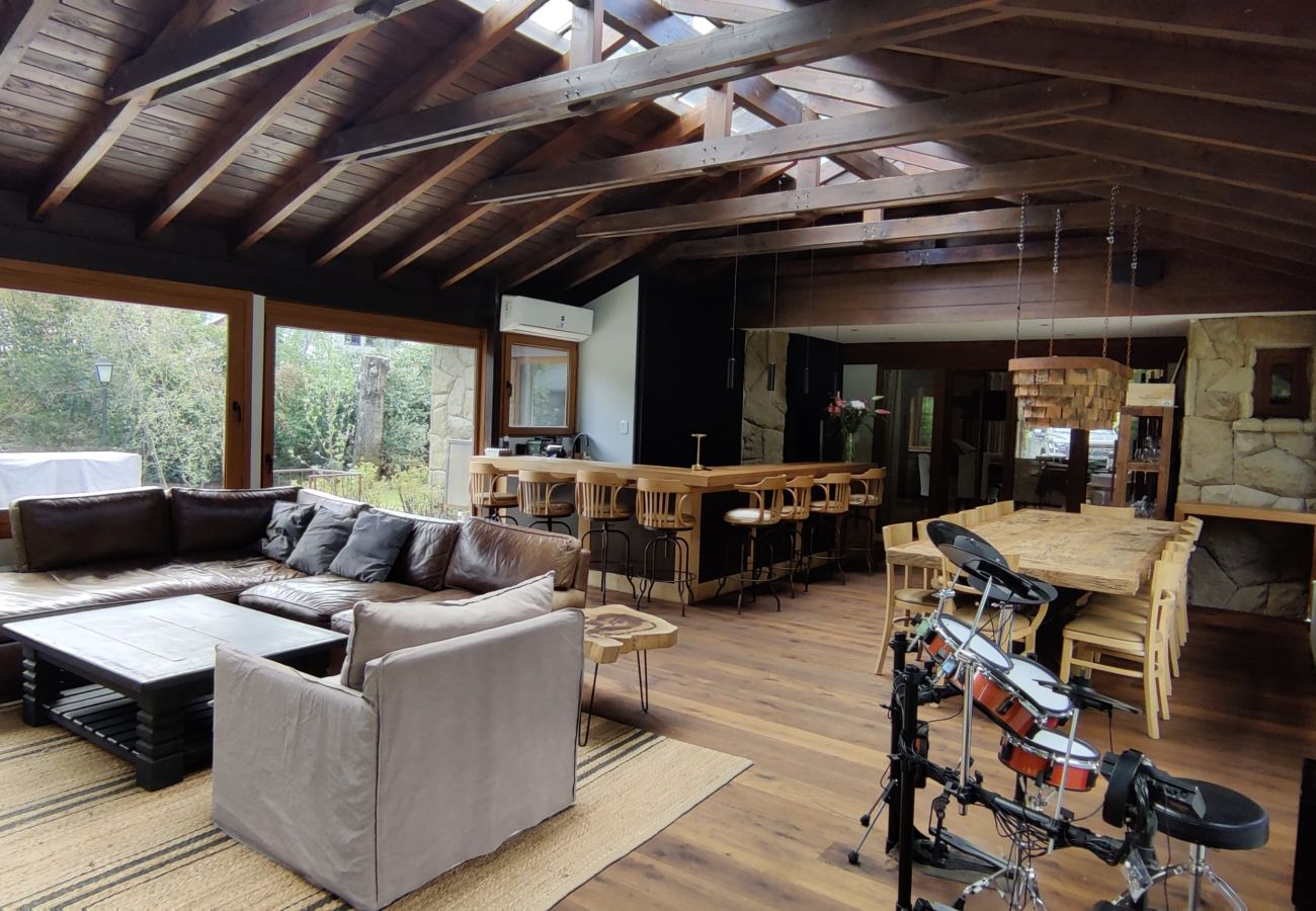 House in San Carlos de Bariloche - 08PAX ARE55 CARO G
