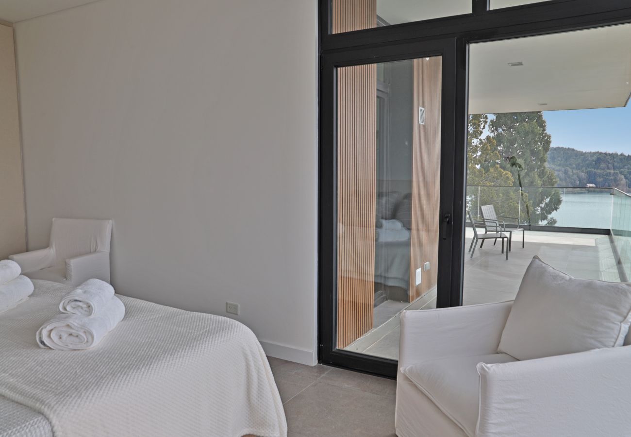 Apartment in San Carlos de Bariloche - 06 HUAPI43C FLOR