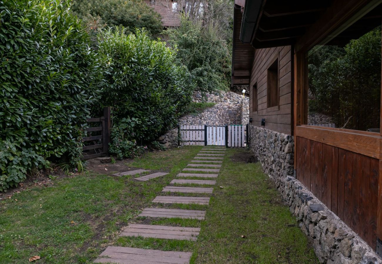 House in San Carlos de Bariloche - Beautiful house 300 meters from the lake