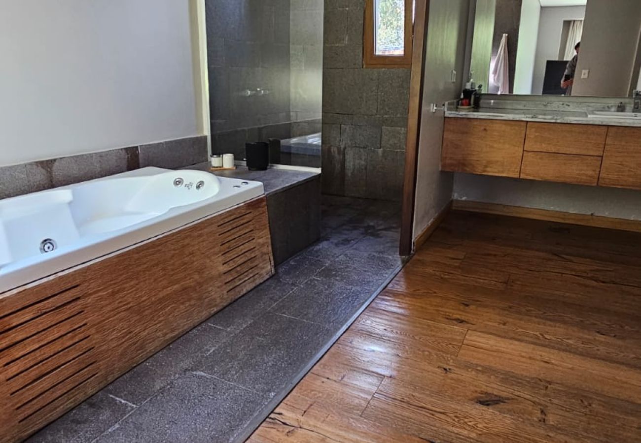 House in San Carlos de Bariloche - 08/10 ARE46 NATY