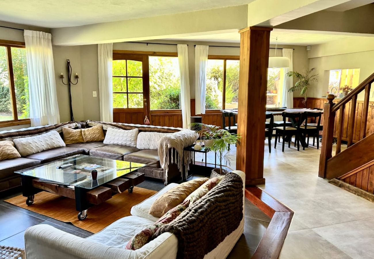 House in San Carlos de Bariloche - 08/10PAX CATE02-MARINA