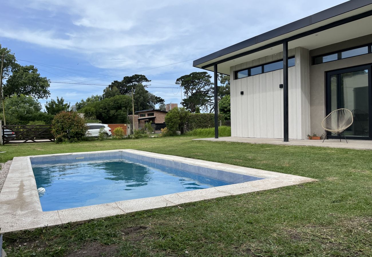 Studio in Mar Del Plata - A pasos del mar | Casa Paola | Hola Sur