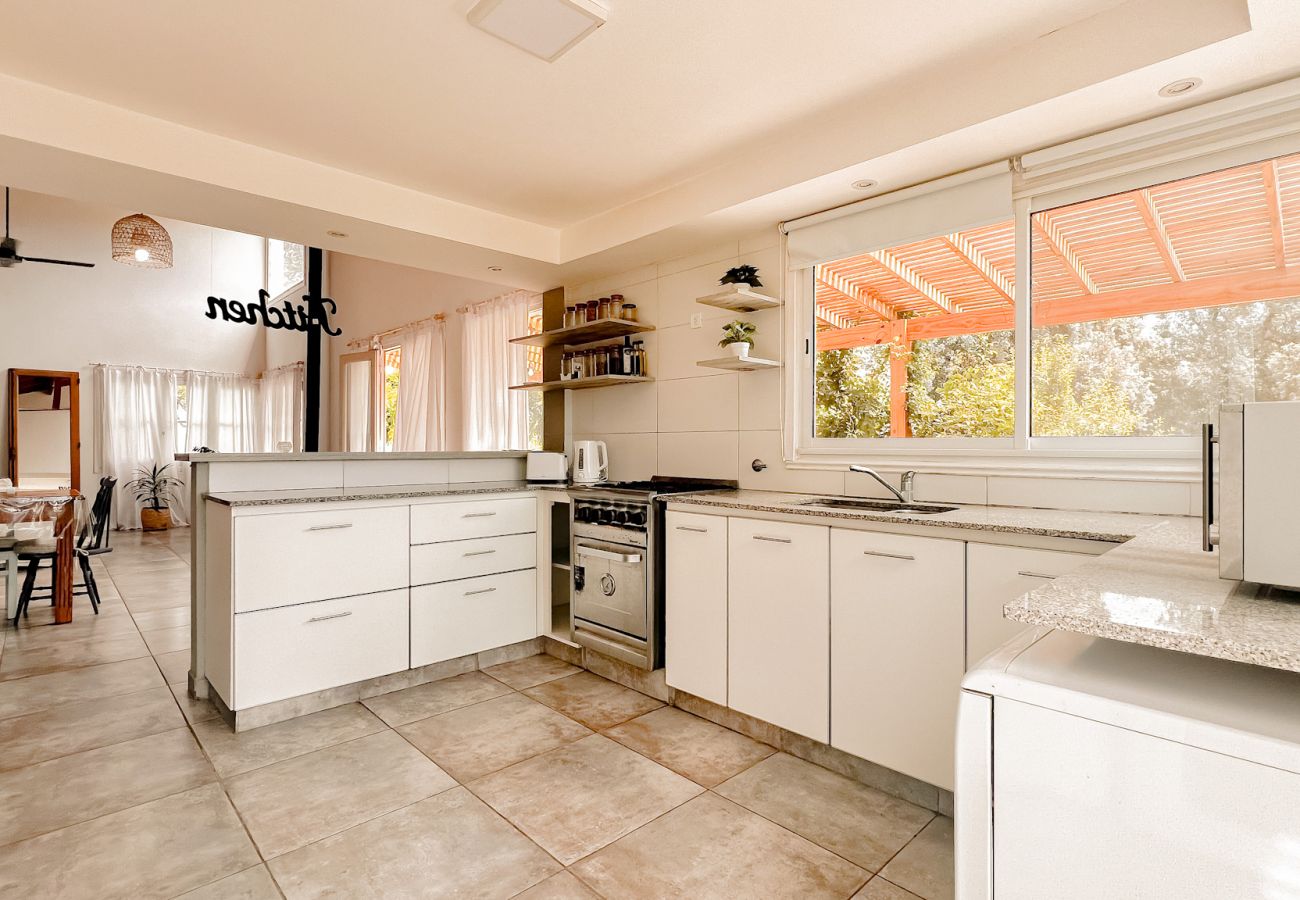 House in Chapadmalal - Belleza Natural | Casa Luca | Hola Sur