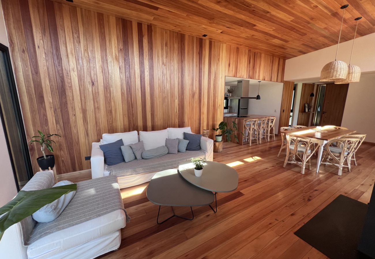 House in Chapadmalal - Pancha Chapa  | Casa Almendra | Hola Sur