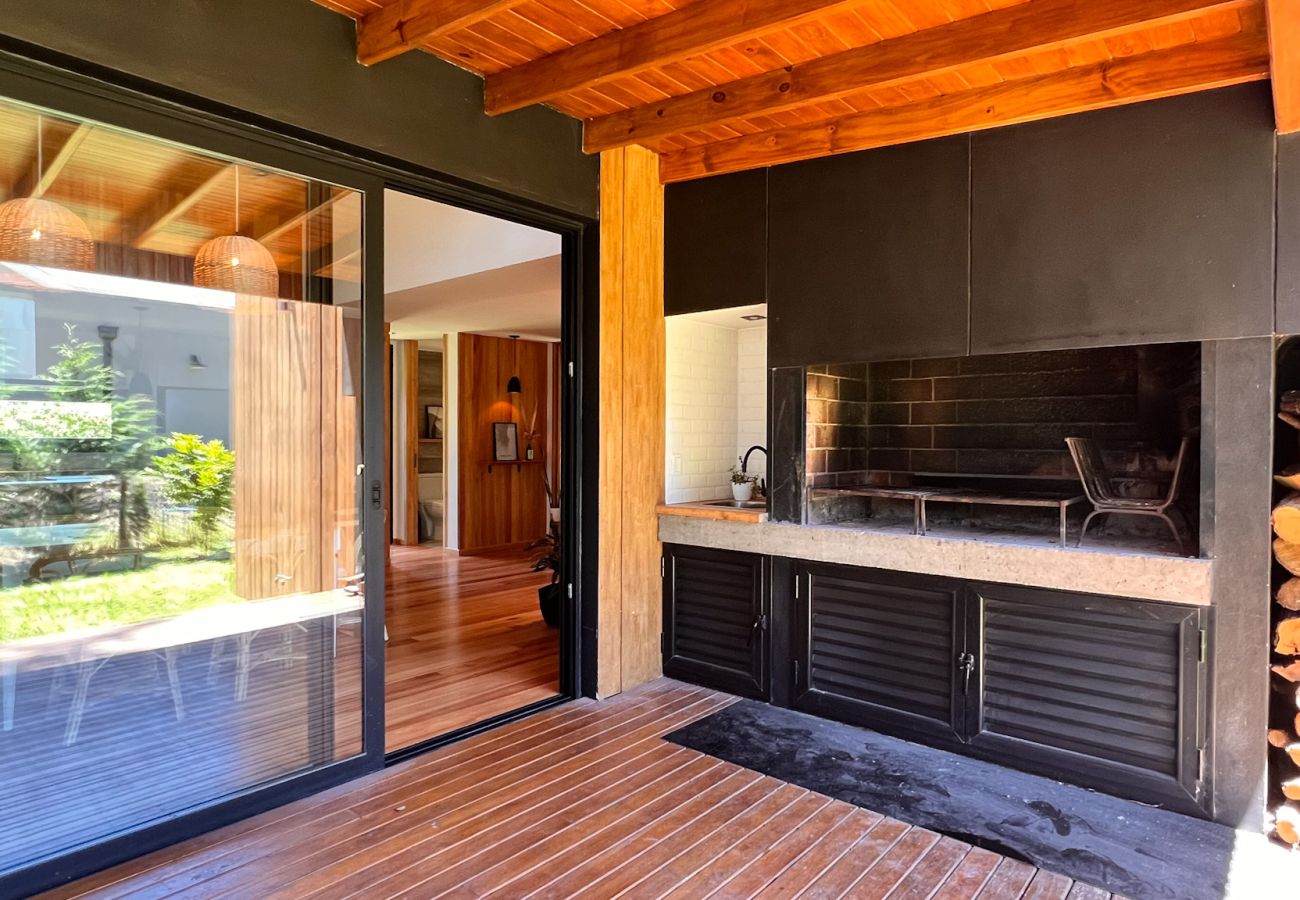 House in Chapadmalal - Pancha Chapa | Casa Almendra | Hola Sur