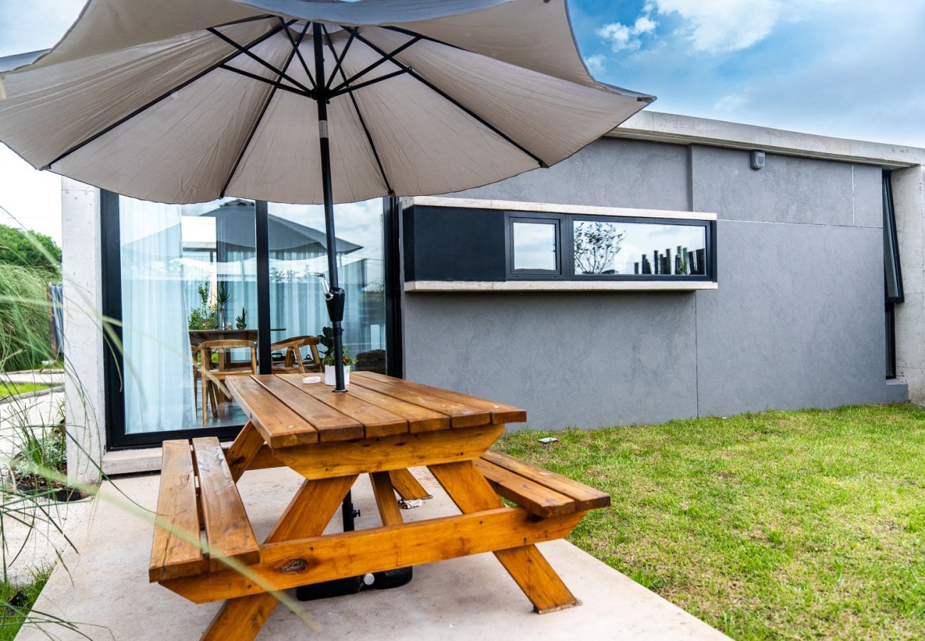 House in Mar Del Plata - Refugio en Acantilados | Casa Arena 1 | Hola Sur