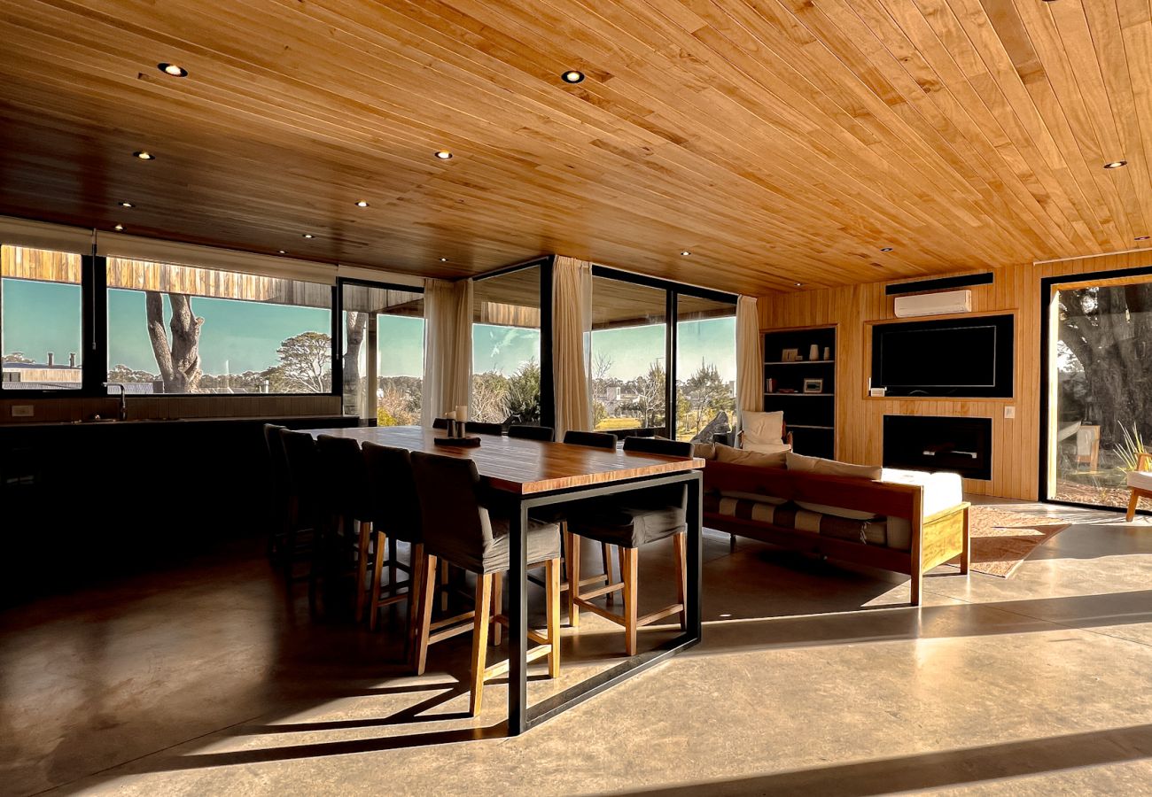 House in Chapadmalal - Wood House in Chapa | Casa Martin | Hola Sur
