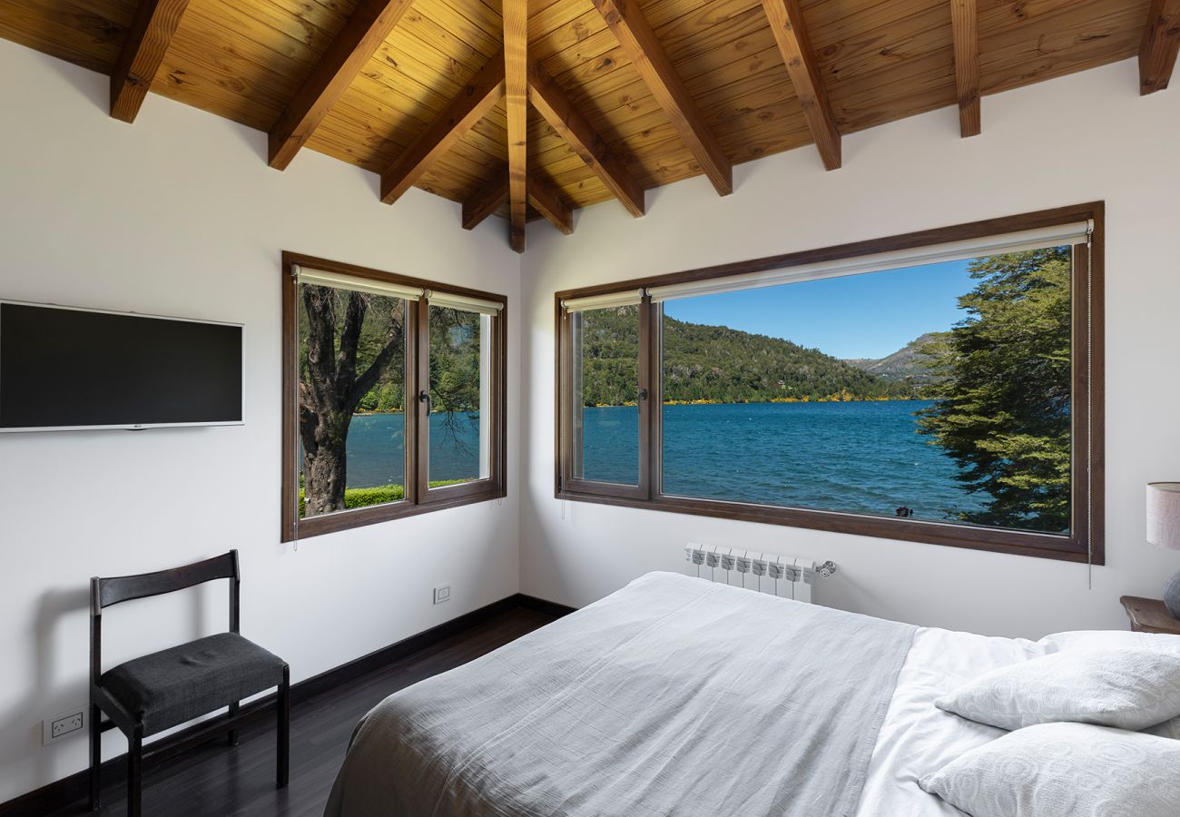House in San Carlos de Bariloche - Casa con costa en Lago gutierrez en Bariloche