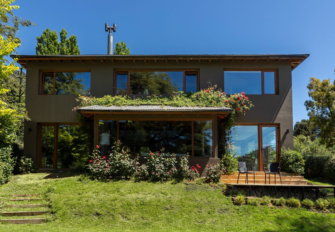House in San Carlos de Bariloche - Casa con costa en Lago gutierrez en Bariloche