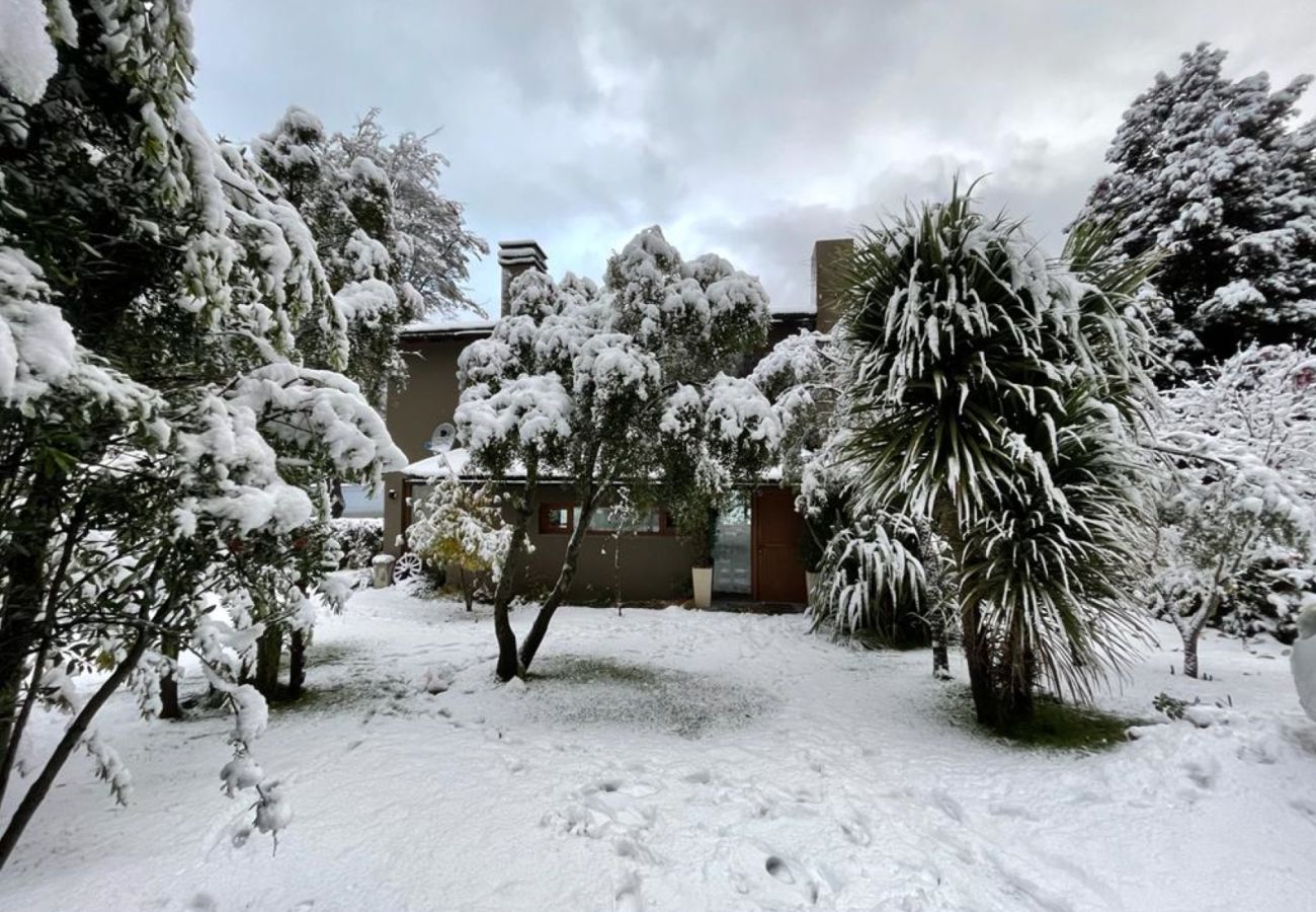 House in San Carlos de Bariloche - Casa con costa en Lago gutierrez en Bariloche