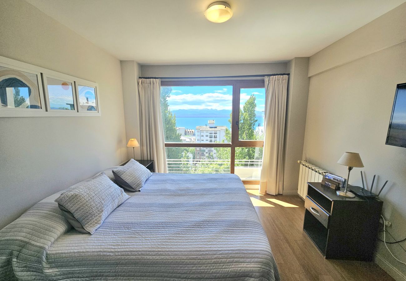 Studio in San Carlos de Bariloche - Terrazas del lago I F con vista al lago Nahuel Hua